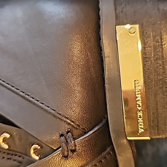 Boots - Picture 4 of 6